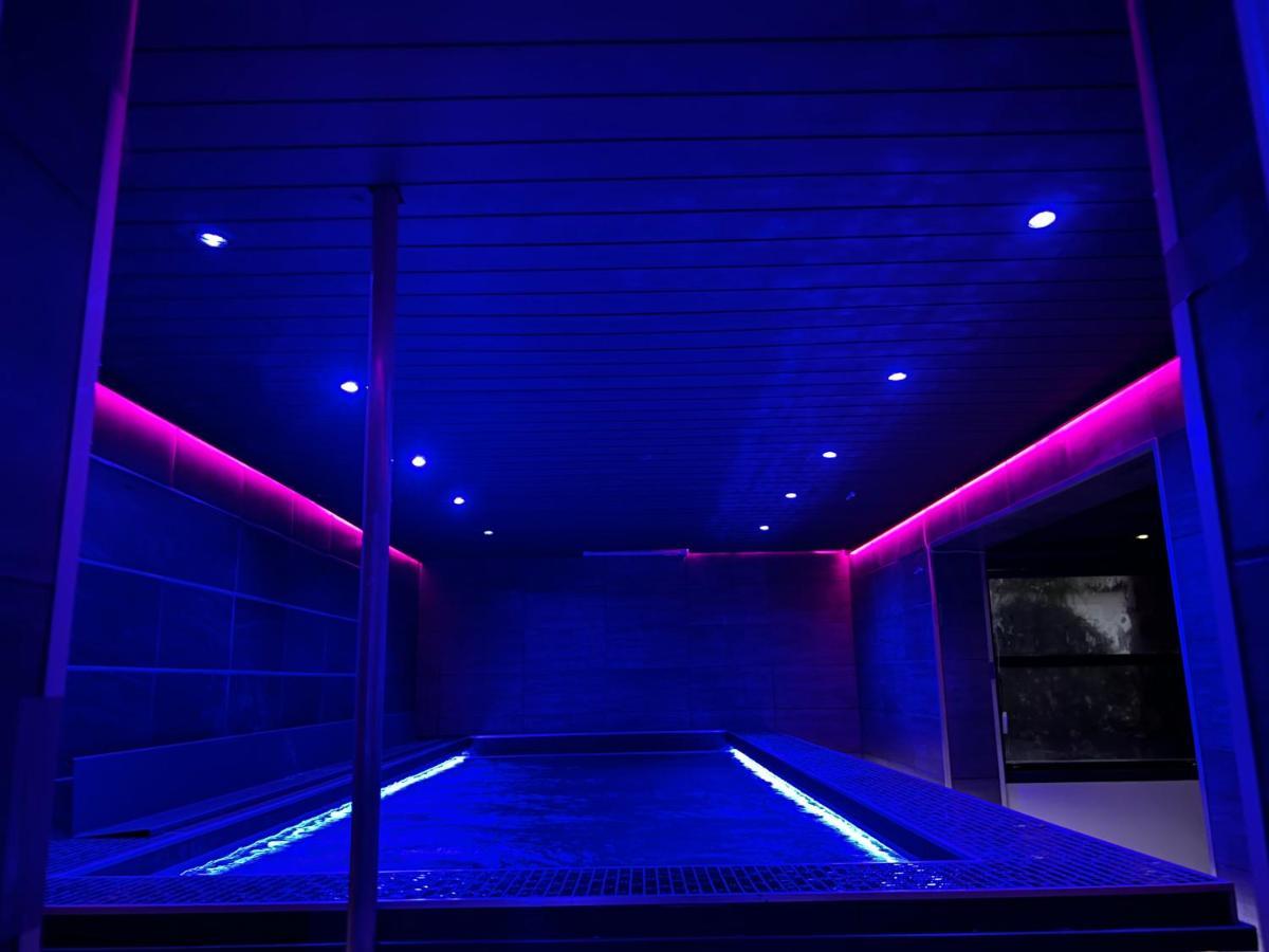 נים Mas La Farelle Chambre D'Hote,Fitness & Salle De Jeux Gratuite & Spa En Supplement מראה חיצוני תמונה